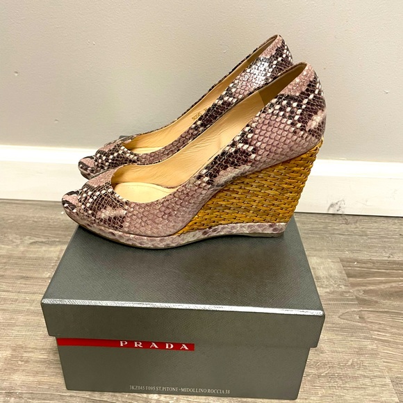 NIB Prada snake skin Wedges Size 38 - Picture 1 of 5